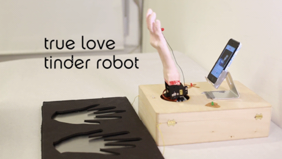 大學(xué)生制作Tinder機器人 可幫你尋找真愛