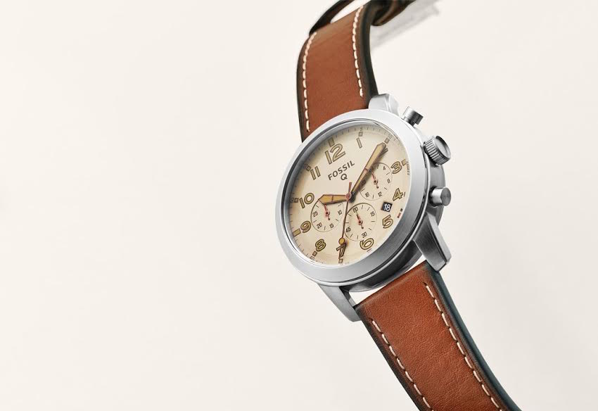 Fossil 再推一款 Q54 智能表：造型為先，科技輔助