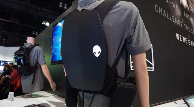 隨時(shí)隨地的沉浸式體驗(yàn)！Alienware打造了一款VR背包