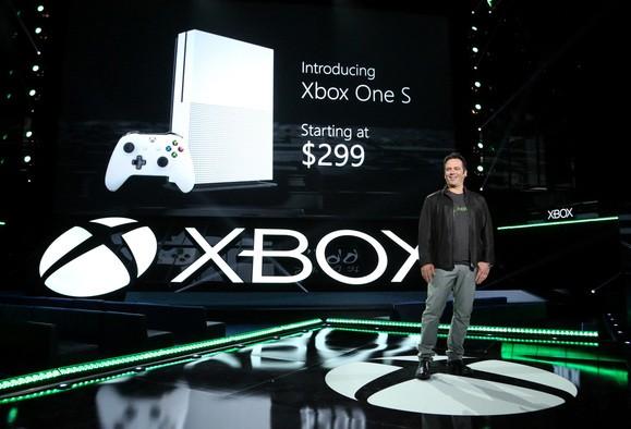 為什么Xbox干不過(guò)PS4 有平臺(tái)沒(méi)游戲怎么贏？