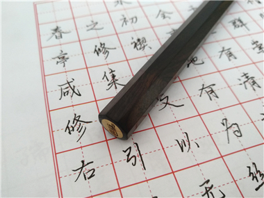 提筆不止為風(fēng)雅，匠藝八方木筆書寫體驗