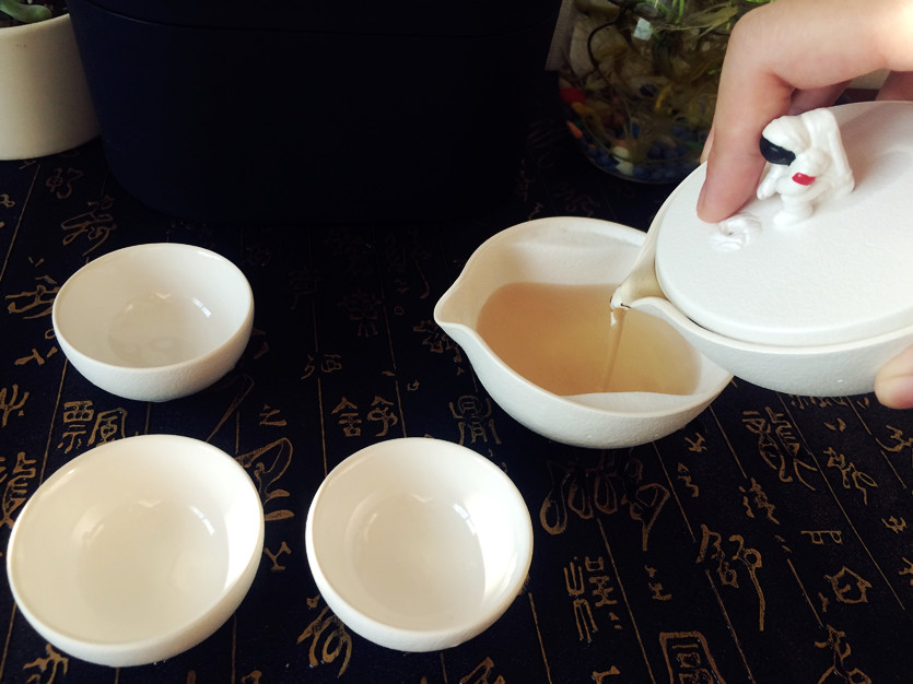 泊喜時(shí)光小黑盒中秋登月款一一喝出的是味道，品出的是意境