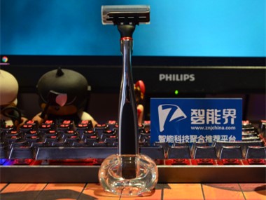 源自德國精工，解決男人面子問題——煥醒手動剃須刀H100-5五件套