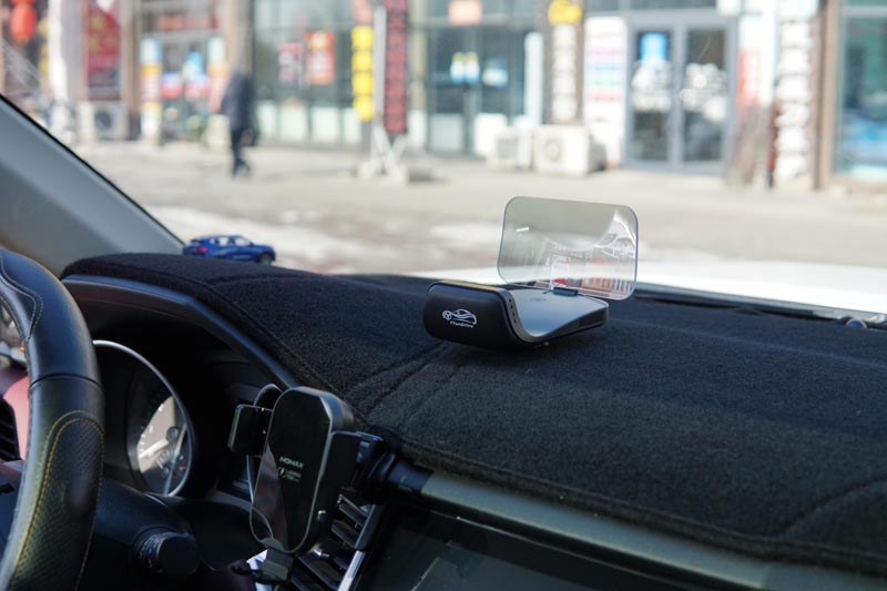 普通車型想升級抬頭顯示！這款HUD應(yīng)該更適合你