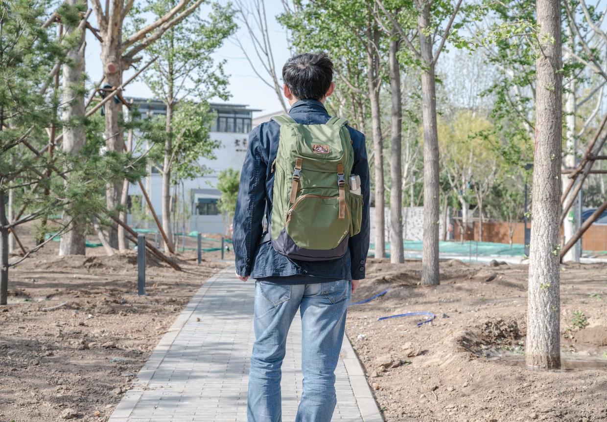 更適合步行者的背包，讓日常通勤更輕松，多特Walker通勤包體驗(yàn)