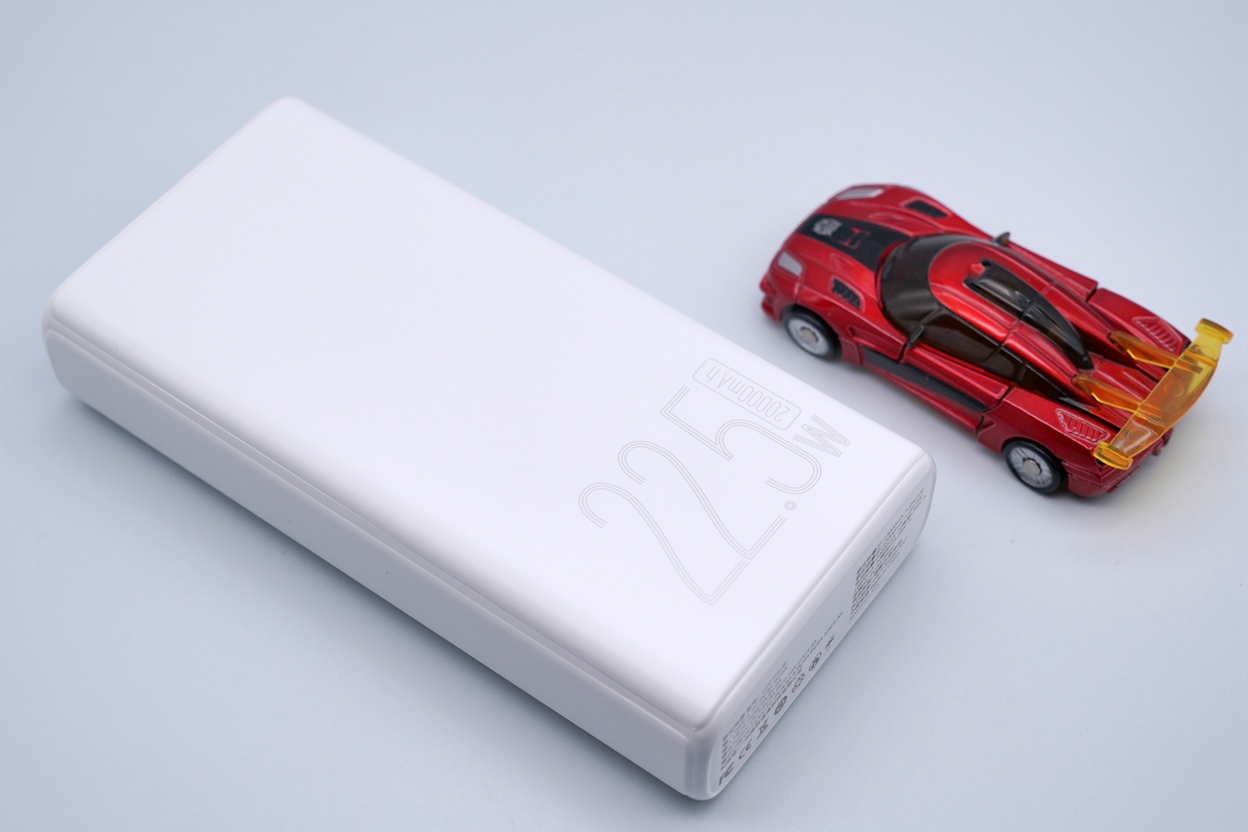 臺(tái)電C20 Pro移動(dòng)電源：69元的雙向快充移動(dòng)電源靠譜嗎？