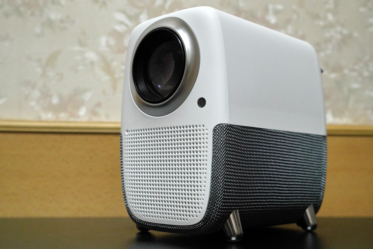 WEBOX T1投影儀：無廣告、無彈窗，越級(jí)打造私人巨幕影院