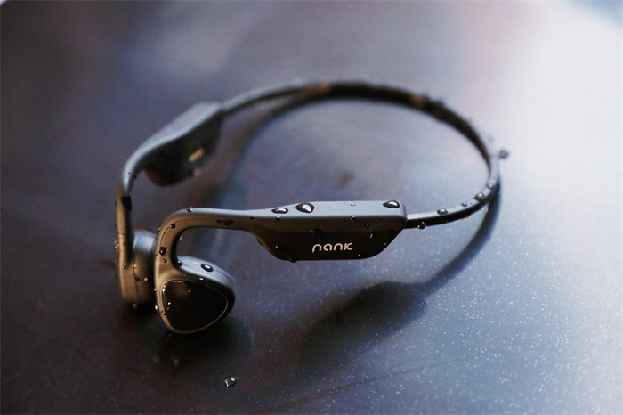 自帶內(nèi)存的骨傳導(dǎo)藍(lán)牙耳機(jī)，南卡Runner Pro2，有顏更有料