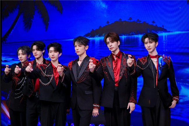 佳能EOS C50 團播首秀驚艷無憂之夜，明星感直播助推流量破百億